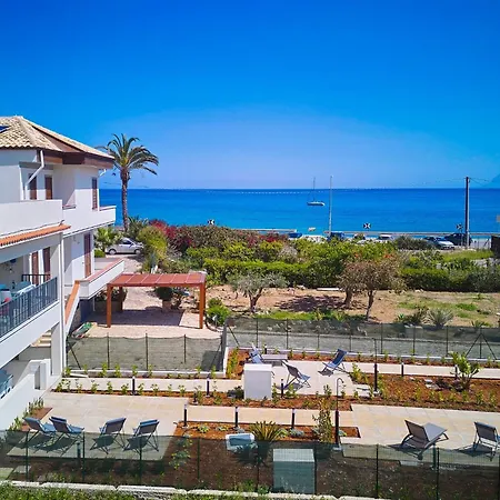 Le Residenze Di Zio Toto' Διαμέρισμα *